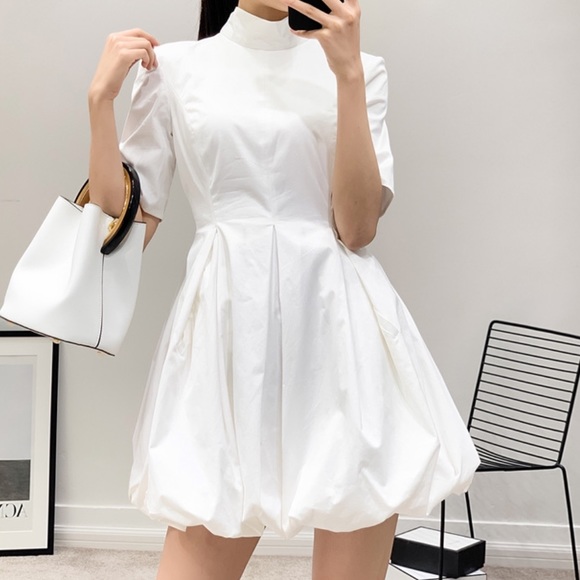 New Classic White Dress - Picture 1 of 7